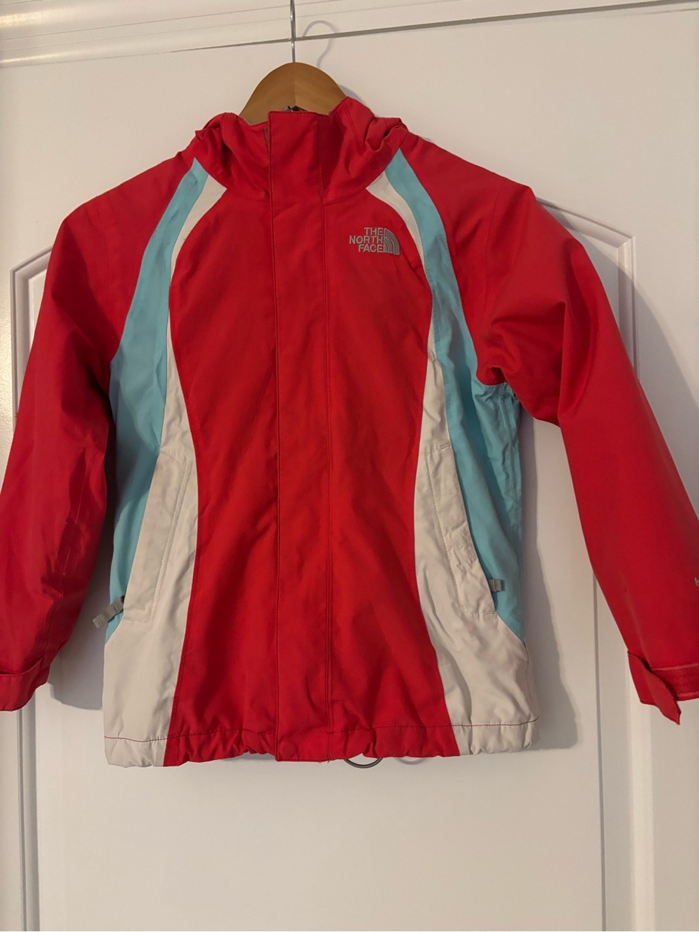 Youth The North Face (size 7/8) Triclimate Shell Jacket Red Aqua White